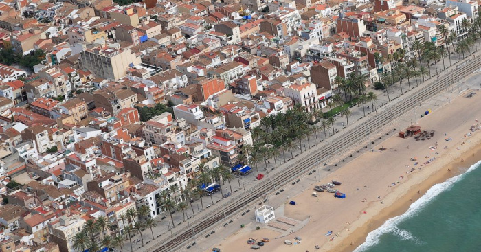 Playa Platja dels Patins de Vela, Badalona, Barcelona / Fuente: mapama.gob.es