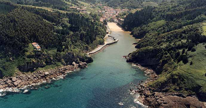 Playa Ea, Ea, Vizcaya / Fuente: mapama.gob.es