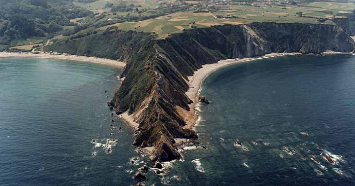 Playa Cadavedo, Valdés, Asturias / Fuente: mapama.gob.es