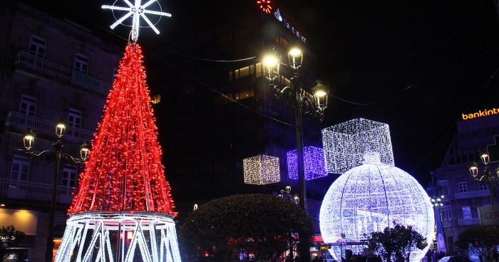 Christmas lights / Flickr