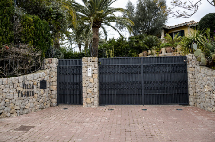 Michael Schumacher’s wife and family in their amazing new house in