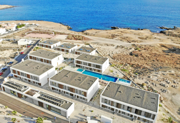 A luxury ecoresort in Tenerife that saves CO2 by not using air