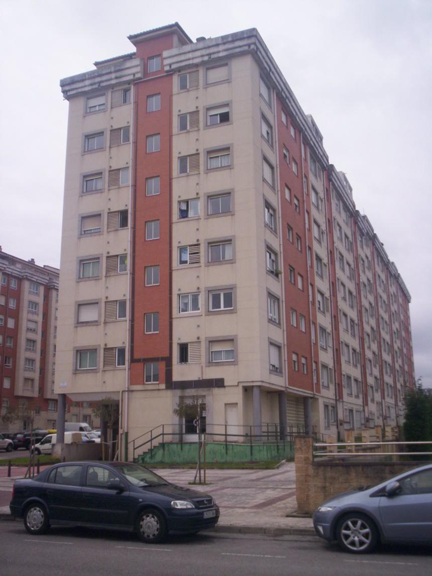 Calle Gutierrez Solana, 23, Camargo — idealista