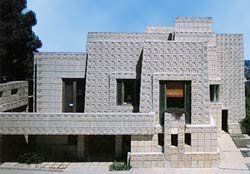 Se Subasta Ennis House La Casa Donde Se Rodó Blade Runner Y Karate Kid Fotos Idealista News