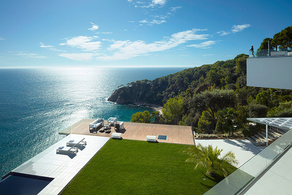 Casas de ensueño: espectacular villa con el mar mediterráneo a sus pies