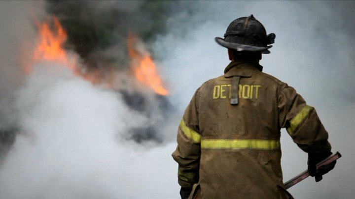 Detroit renace de sus cenizas: las nuevas paradas de autobús se