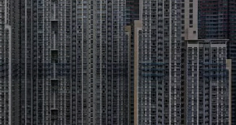 Cómo vivir en un piso de 10 m2 sin ventanas y sin perder el juicio: así