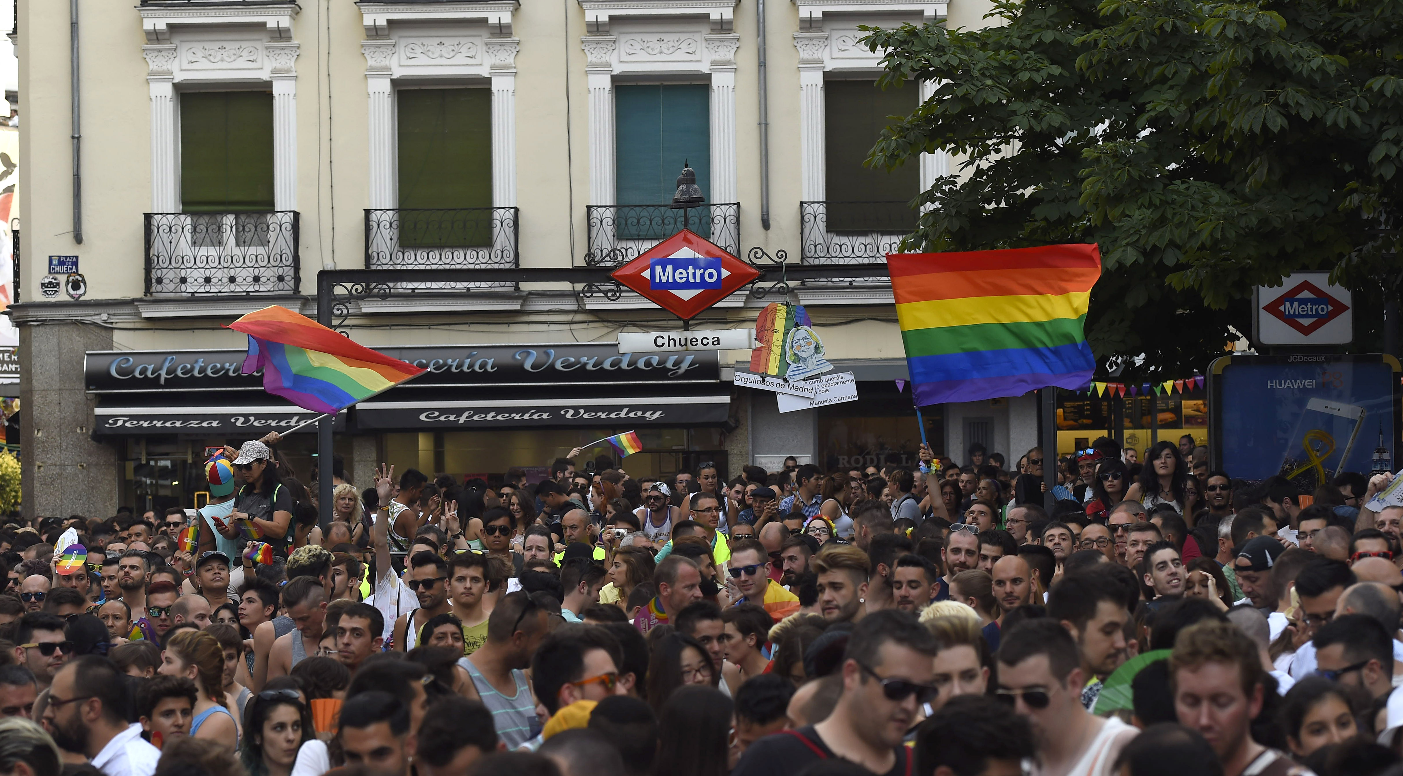 Madrid se llena para el Orgullo Gay: el 83% de las viviendas ...