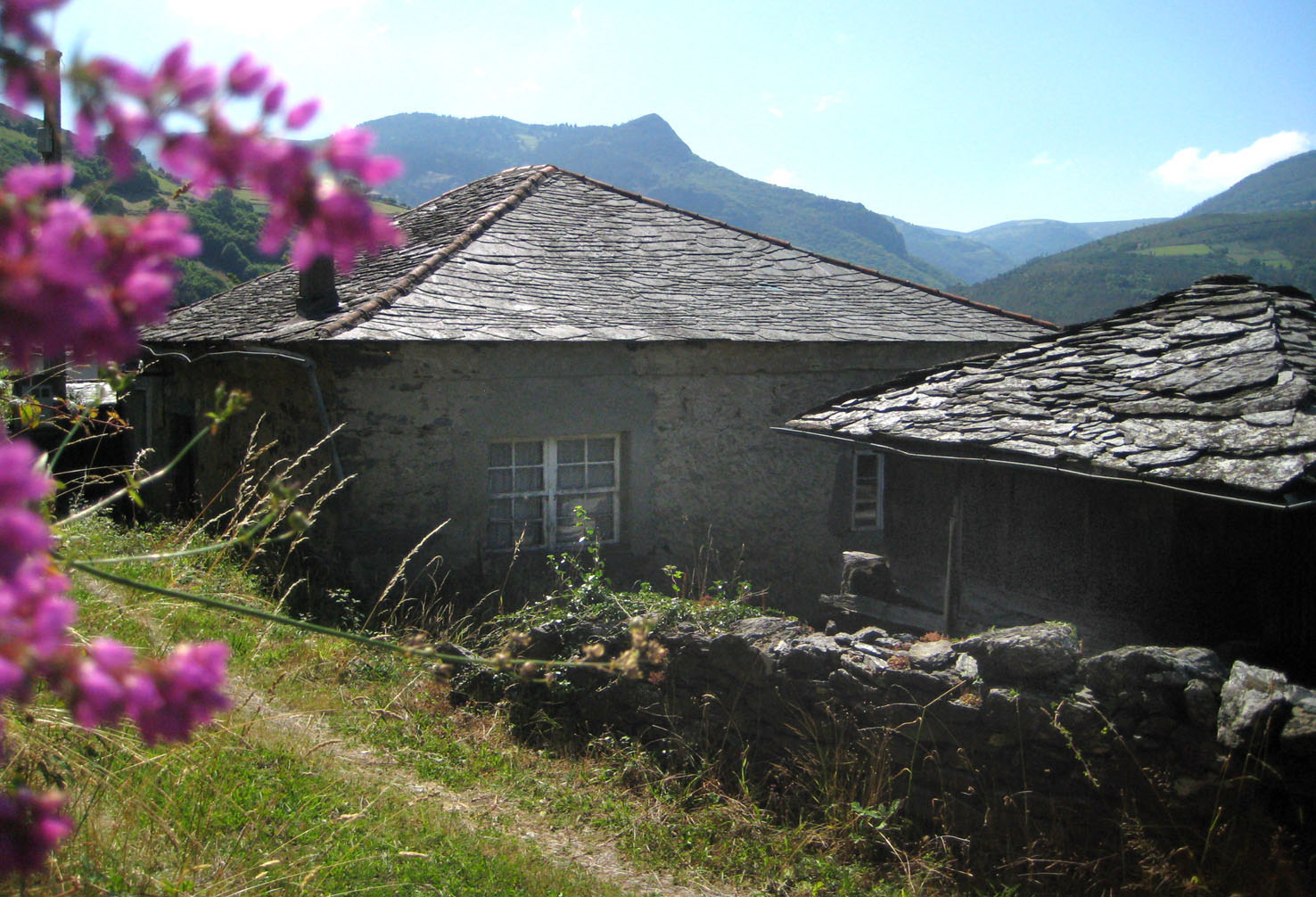 venta de casas en pueblos abandonados se venden pueblos abandonados en espa 241 a idealista news venta de casas en pueblos abandonados se venden pueblos abandonados en espa 241 a idealista news