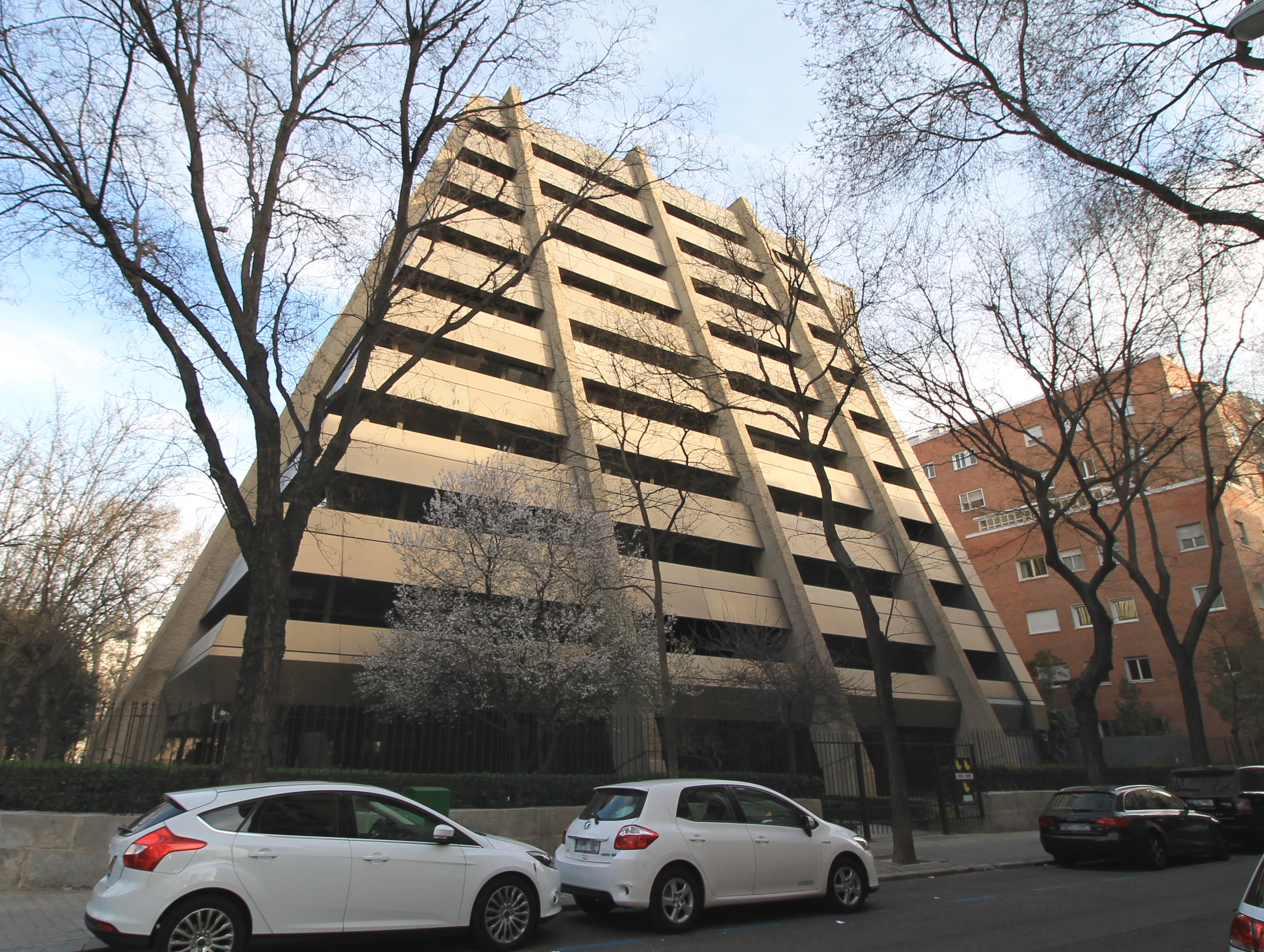 Un paseo por el Madrid más ‘brutal’ cinco icónicos edificios de hormigón — idealista/news Un paseo por el Madrid más ‘brutal’ cinco icónicos edificios de hormigón — idealista/news