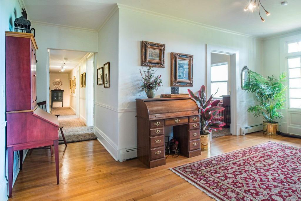 El actor Johnny Depp no logra vender esta granja familiar ni en una