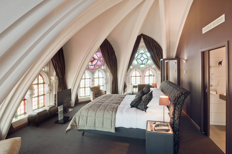 En 2006 fue adquirida por el grupo hotelero Martin´s, que la remodeló para convertirla en hotel / Martin’s Patershof