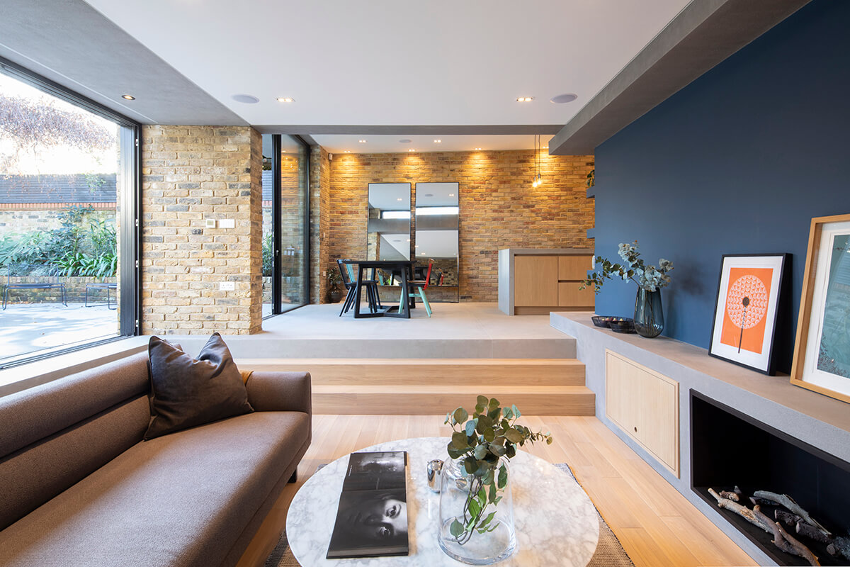 Estrecha por fuera, amplia por dentro: así es el espectacular interior