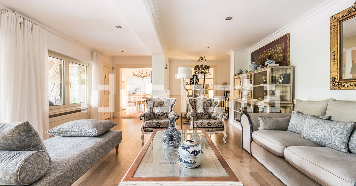 Estos son los detalles interiores del nuevo chalet de Santiago Abascal