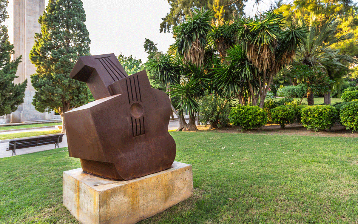 Guitarra Nº3, 1984 - 1999. Pablo Serrano (Teruel, 1908 – 1985)