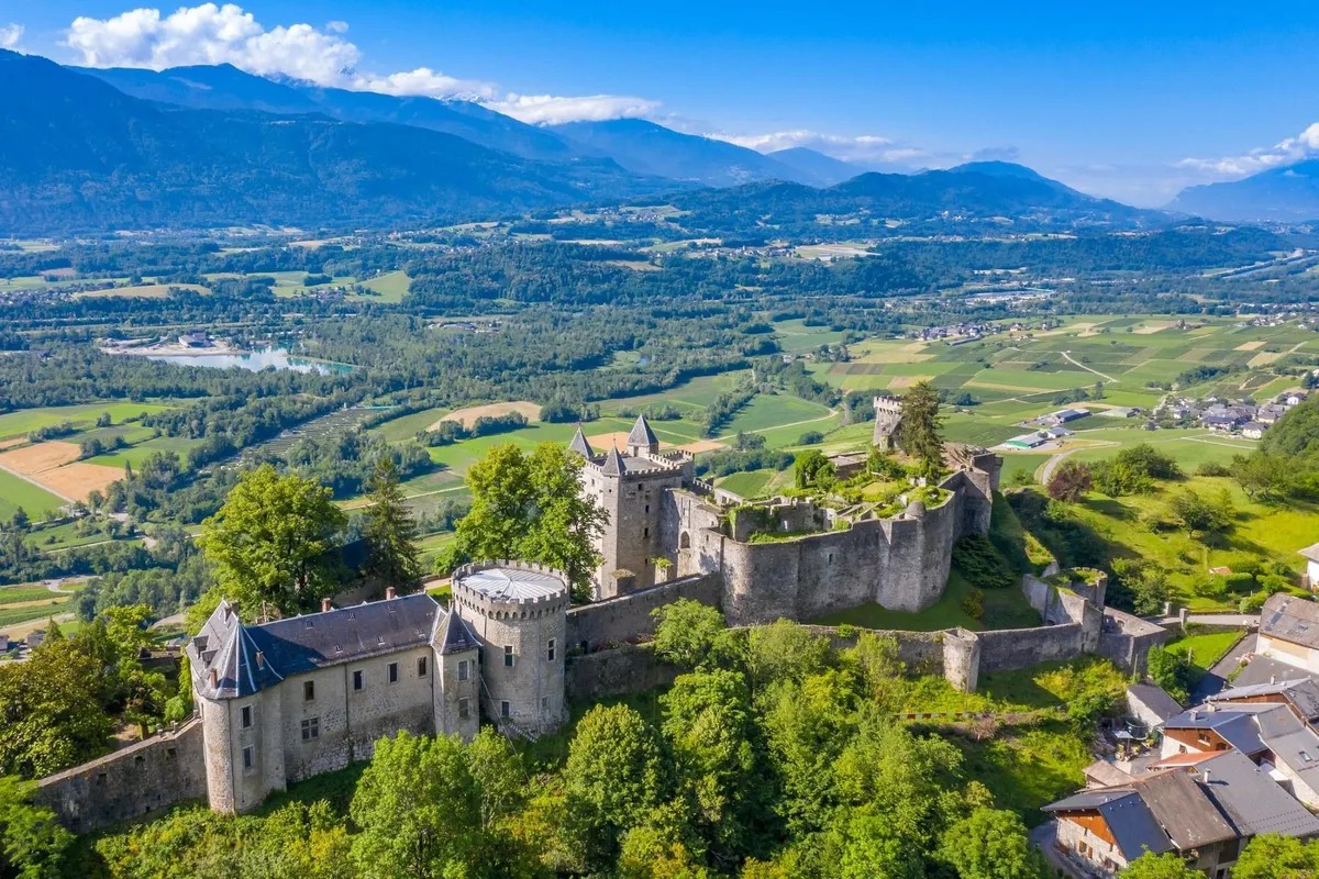 Castillos En Venta En Francia Baratos Castillos en Francia a la venta — idealista/news