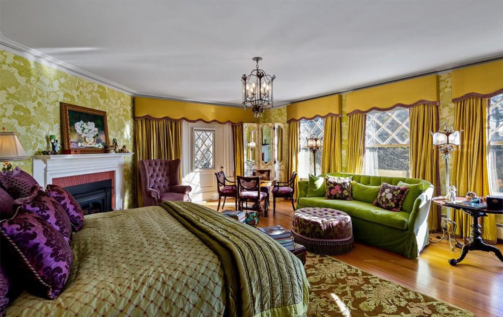 John Travolta vende una mansión con 20 dormitorios por 4,1 millones