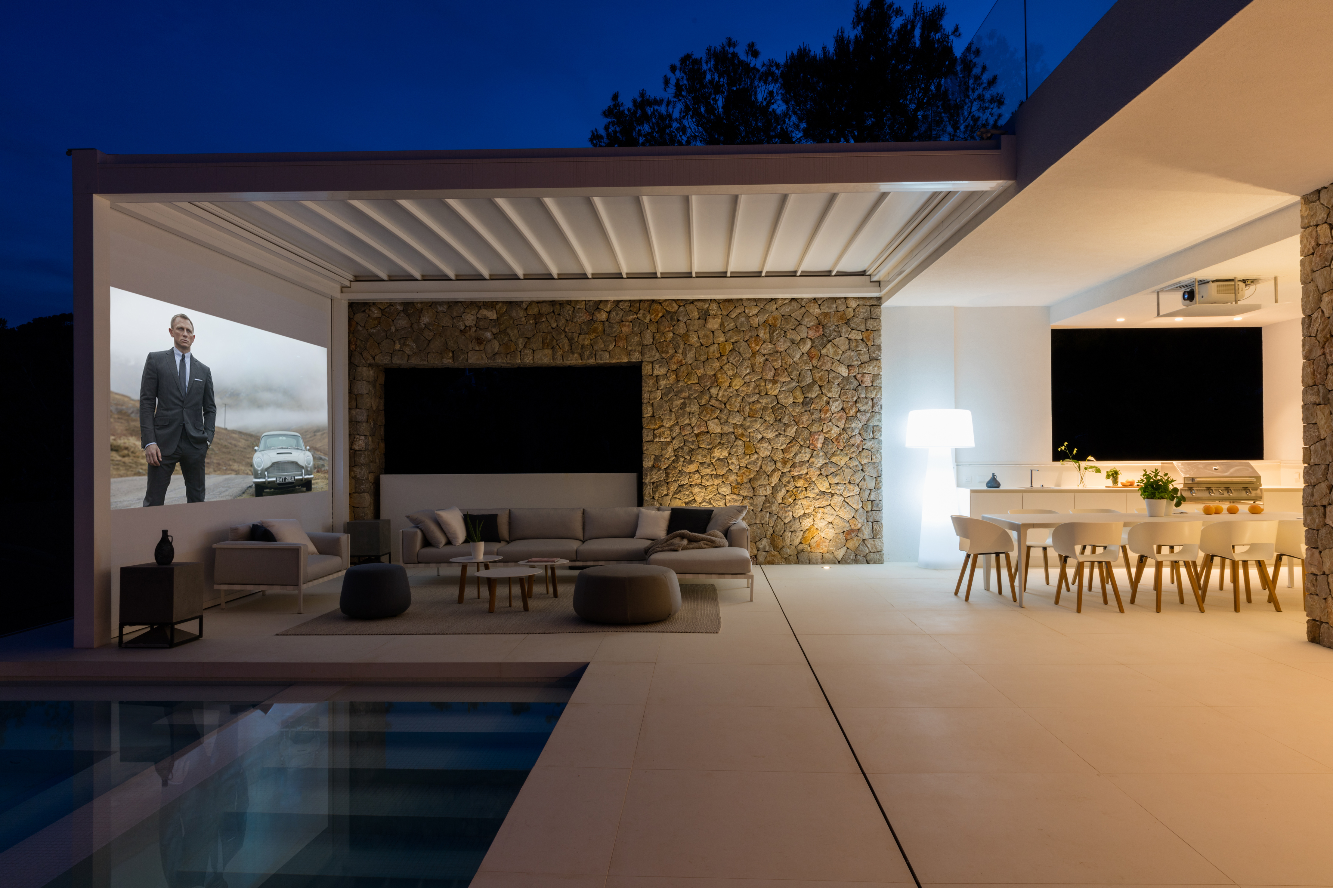 Cine en el jardín: Abercuix