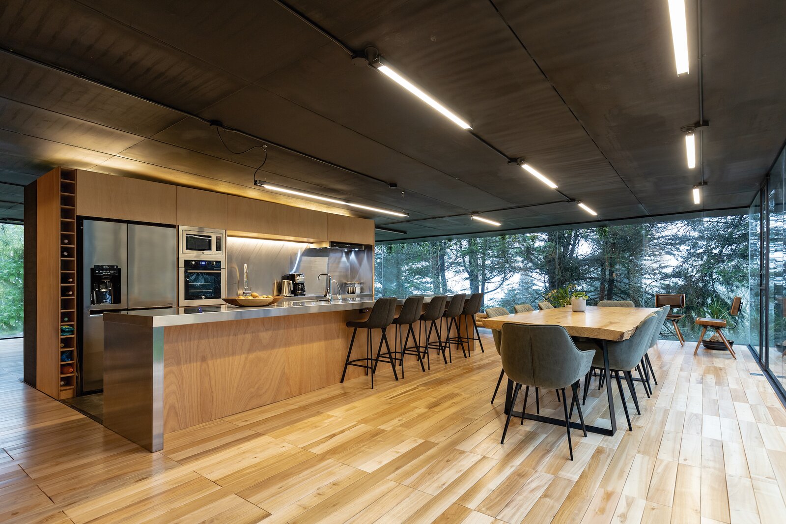 Espacios luminosos / RAMA Studio