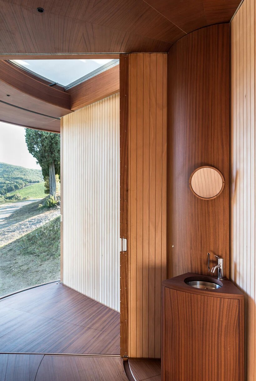 todas las cabañas incluirán dos dormitorios, un baño, una cocineta, una sala de estar y una terraza