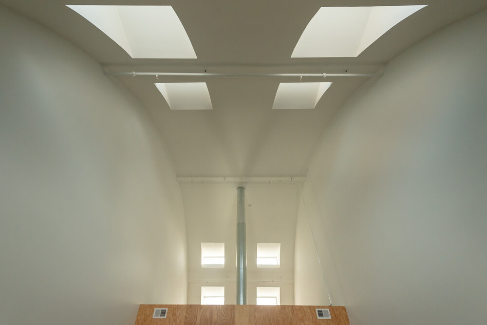 Ventanas y tragaluces para potenciar la luz natural