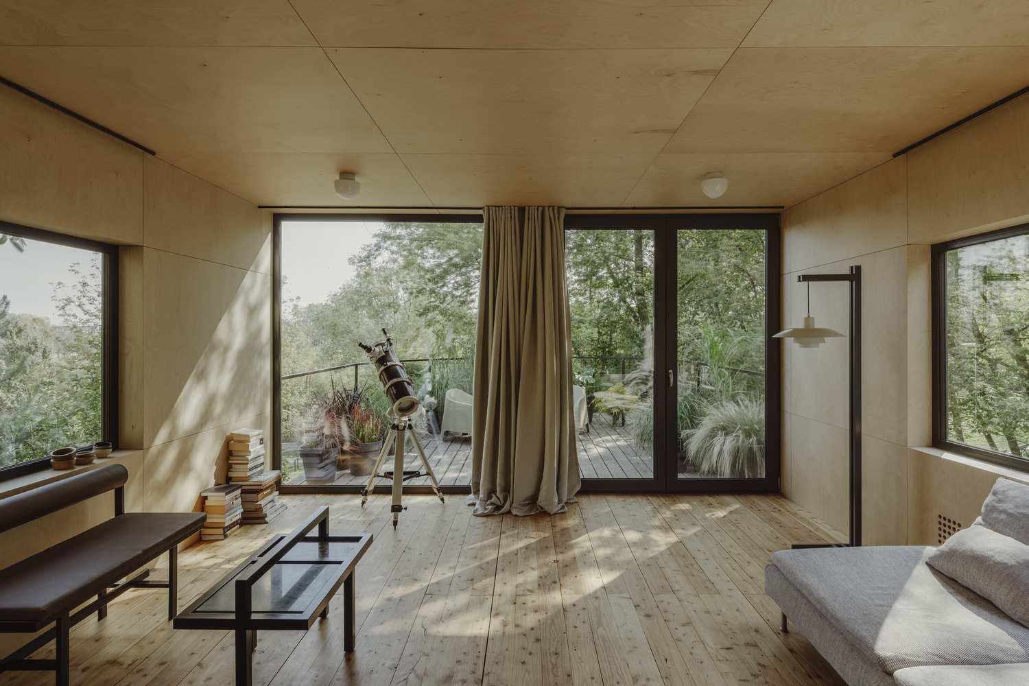 Permiten potenciar la luz natural y observar las vistas