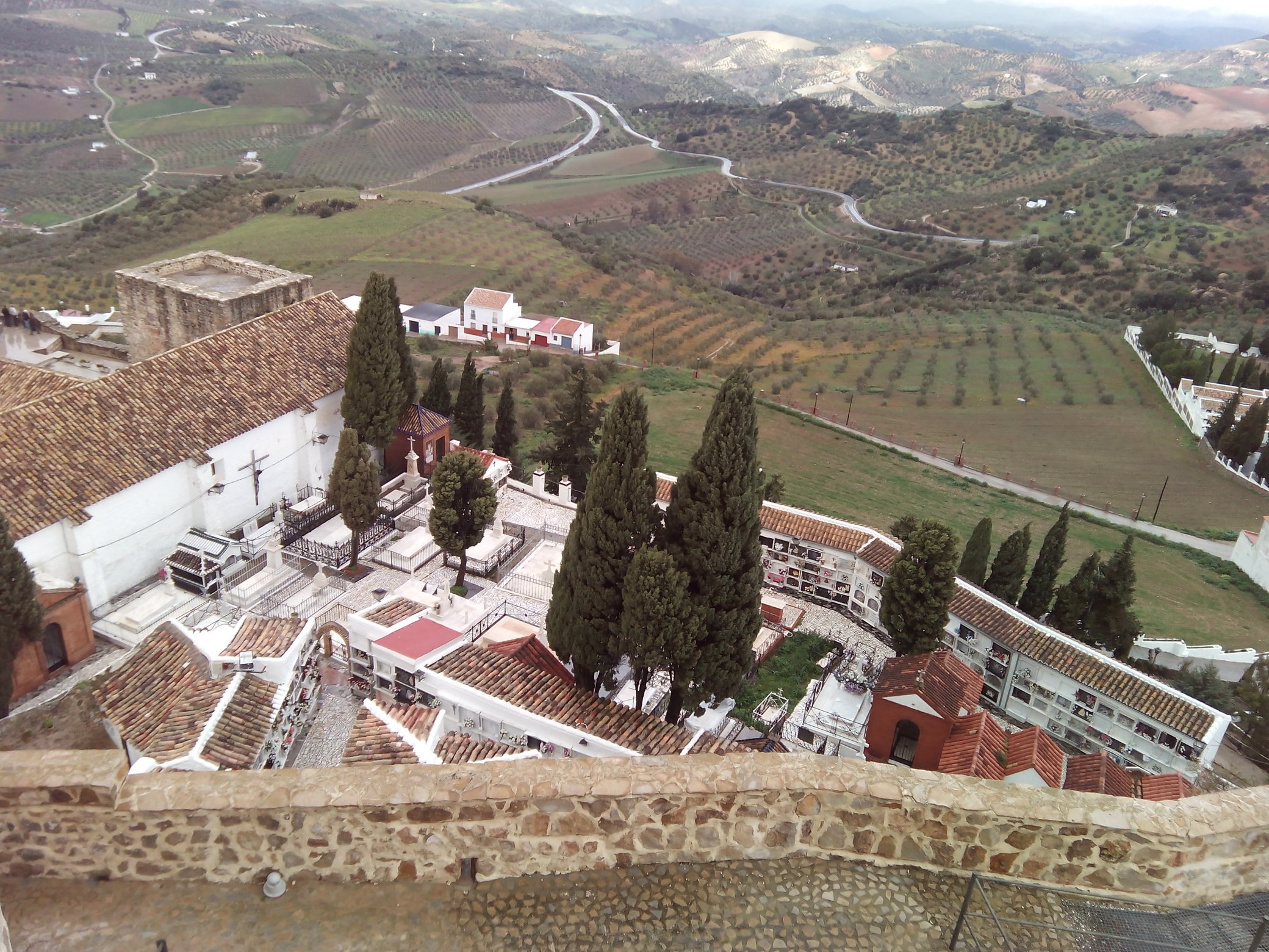 Cementerio de Olvera (Cádiz) / Twitter