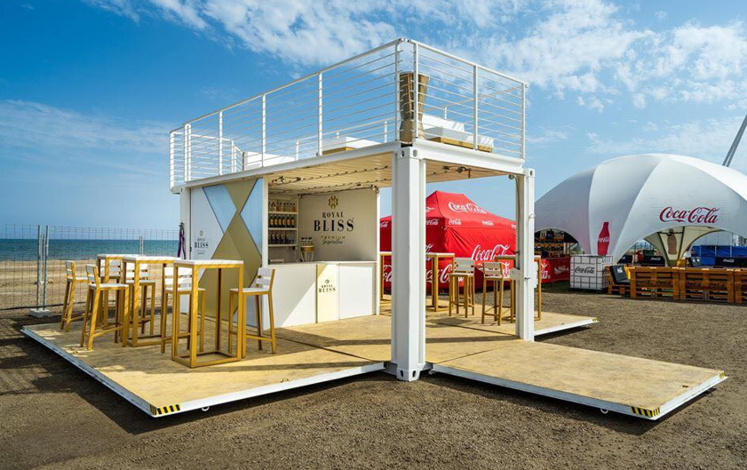 La empresa que transforma contenedores marítimos en aulas, piscinas e incluso viviendas