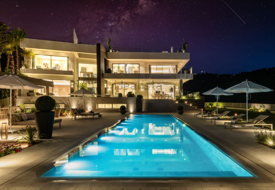 Chalet independiente por 12.800.000 euros