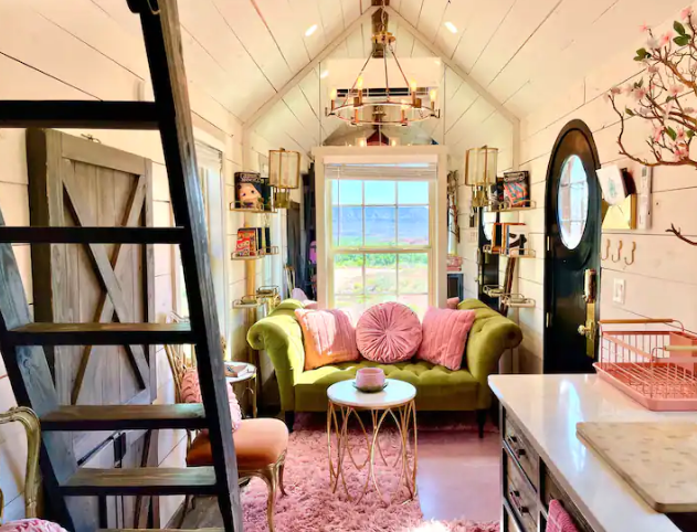 salón comedor en casa prefabricada