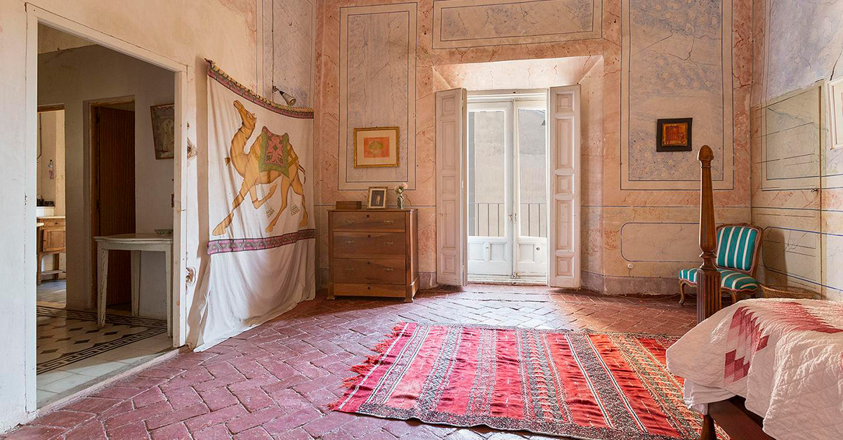 Habitación de la casa palaciega en Segovia