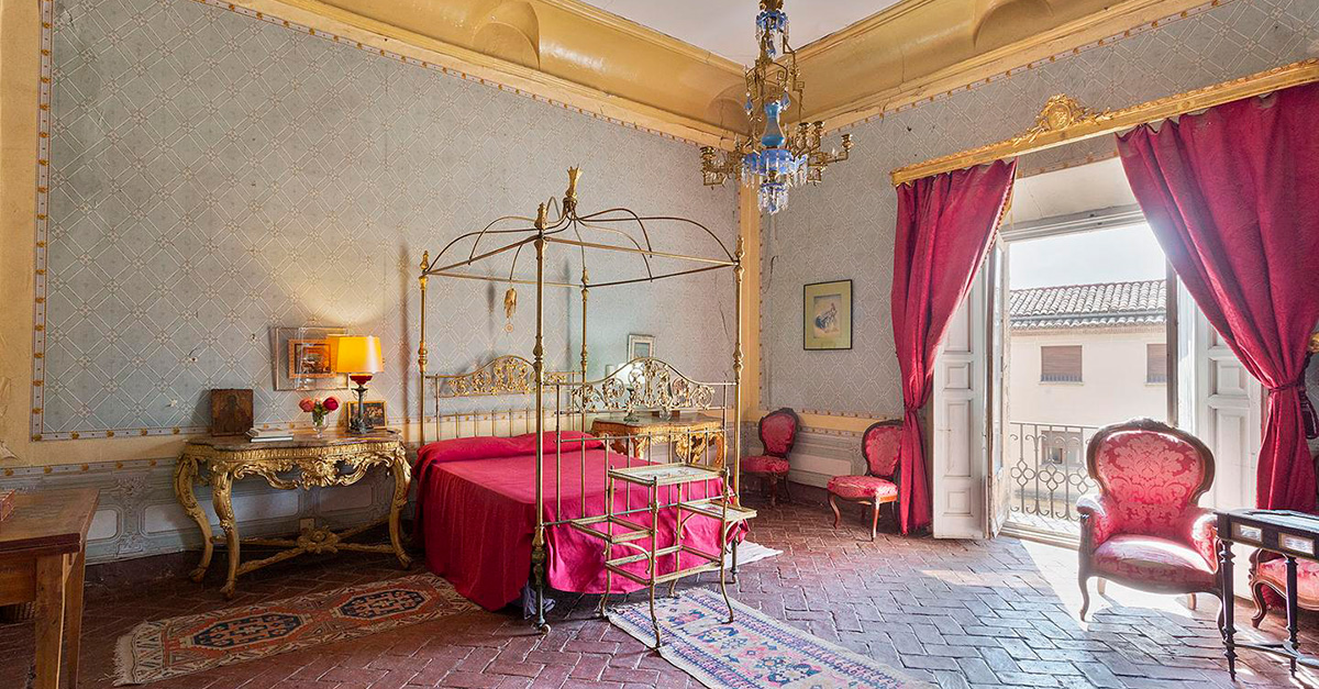 Dormitorio de la casa palaciega de Segovia