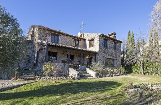 Se vende caserón en Guadalajara
