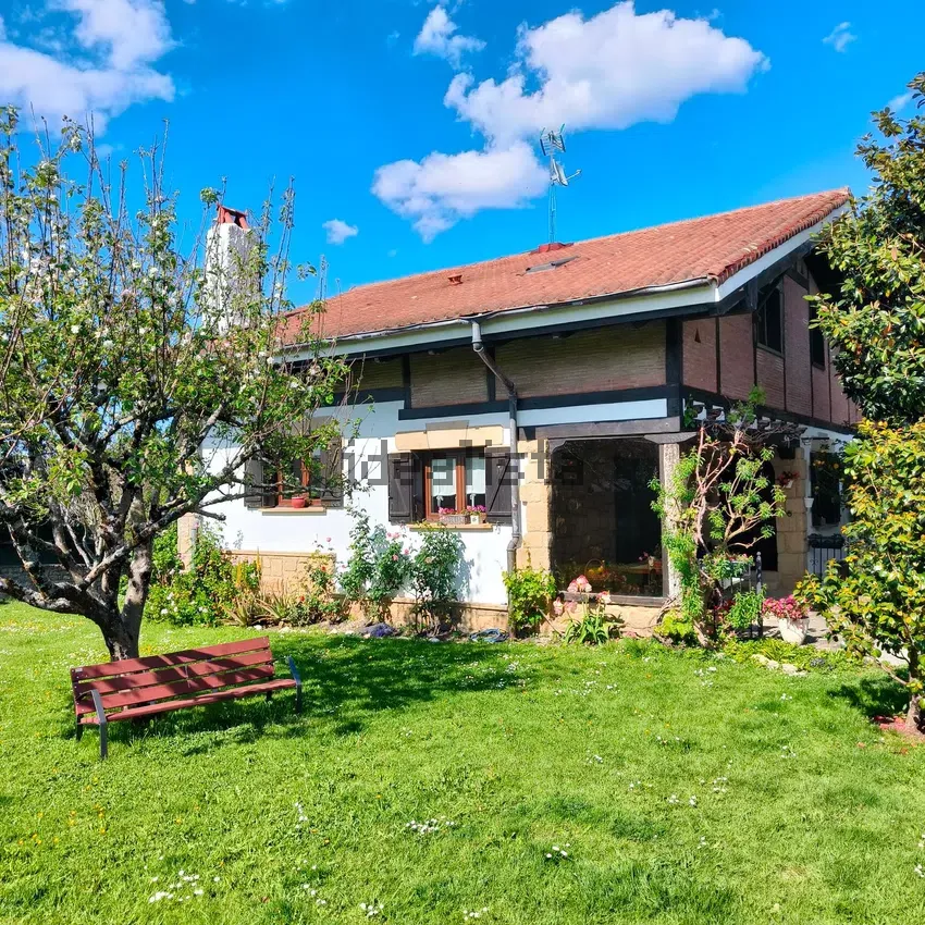 Casa independiente en paseo Doctor Begiristain