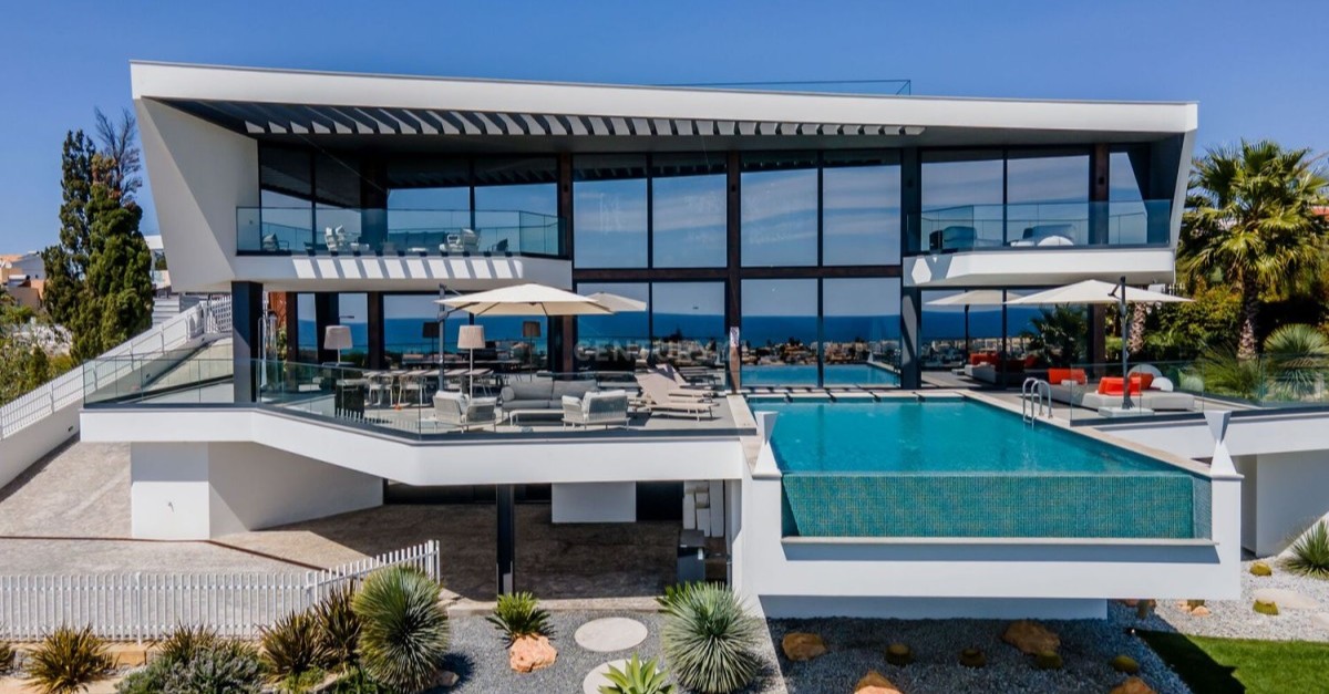 Luxury villa for sale in Portugal