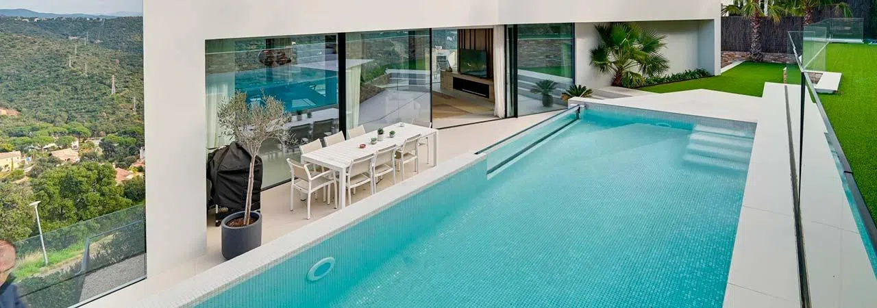 Vivienda en Castell-Platja d'Aro, Girona - 1.995.000 eur