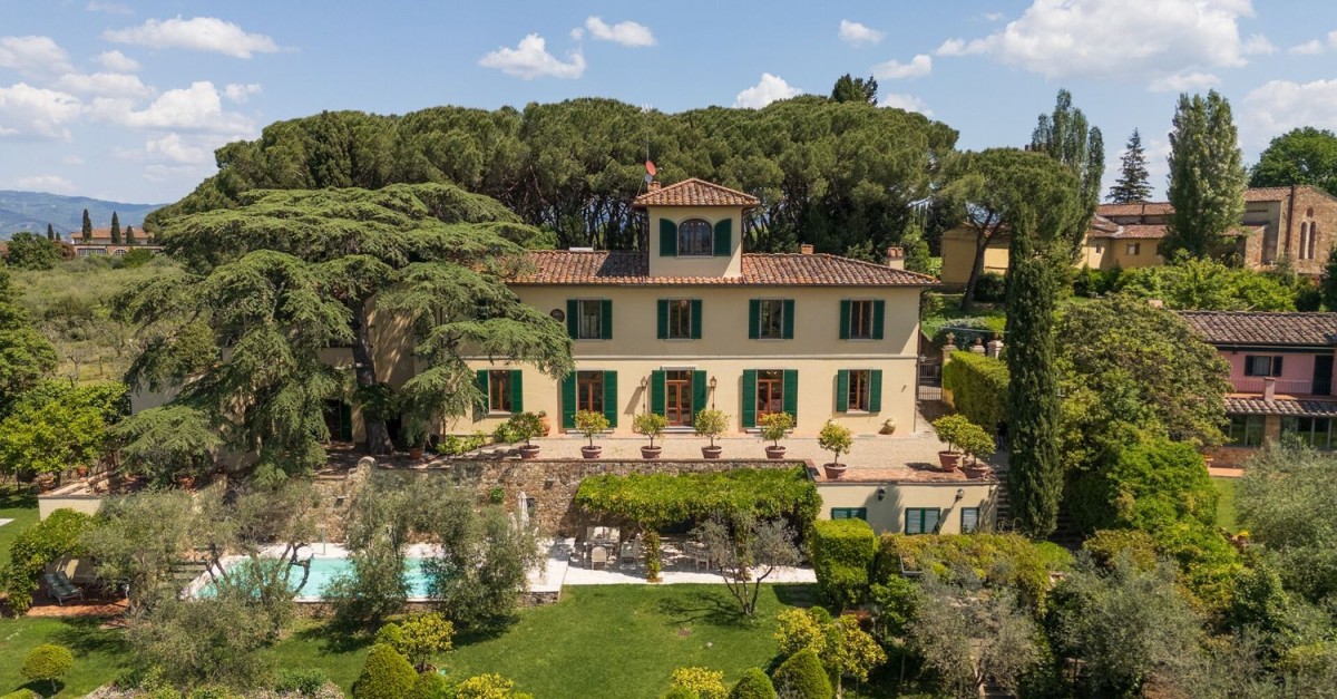Italy luxury villa