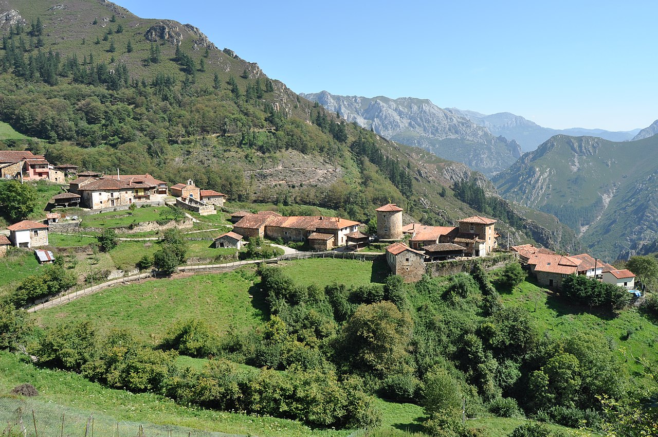 pueblo mas antiguo de asturias