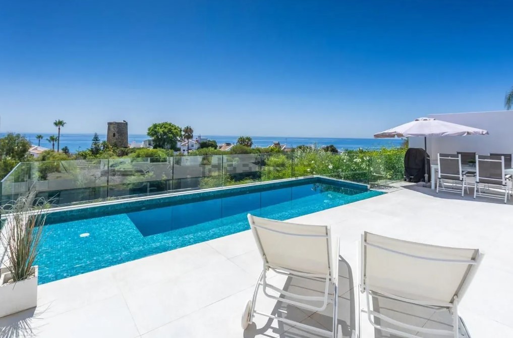 Vivienda de lujo a la venta en Estepona (Málaga)