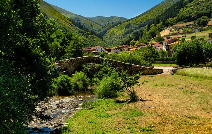 El pueblo de Asturias más barato para comprar una vivienda