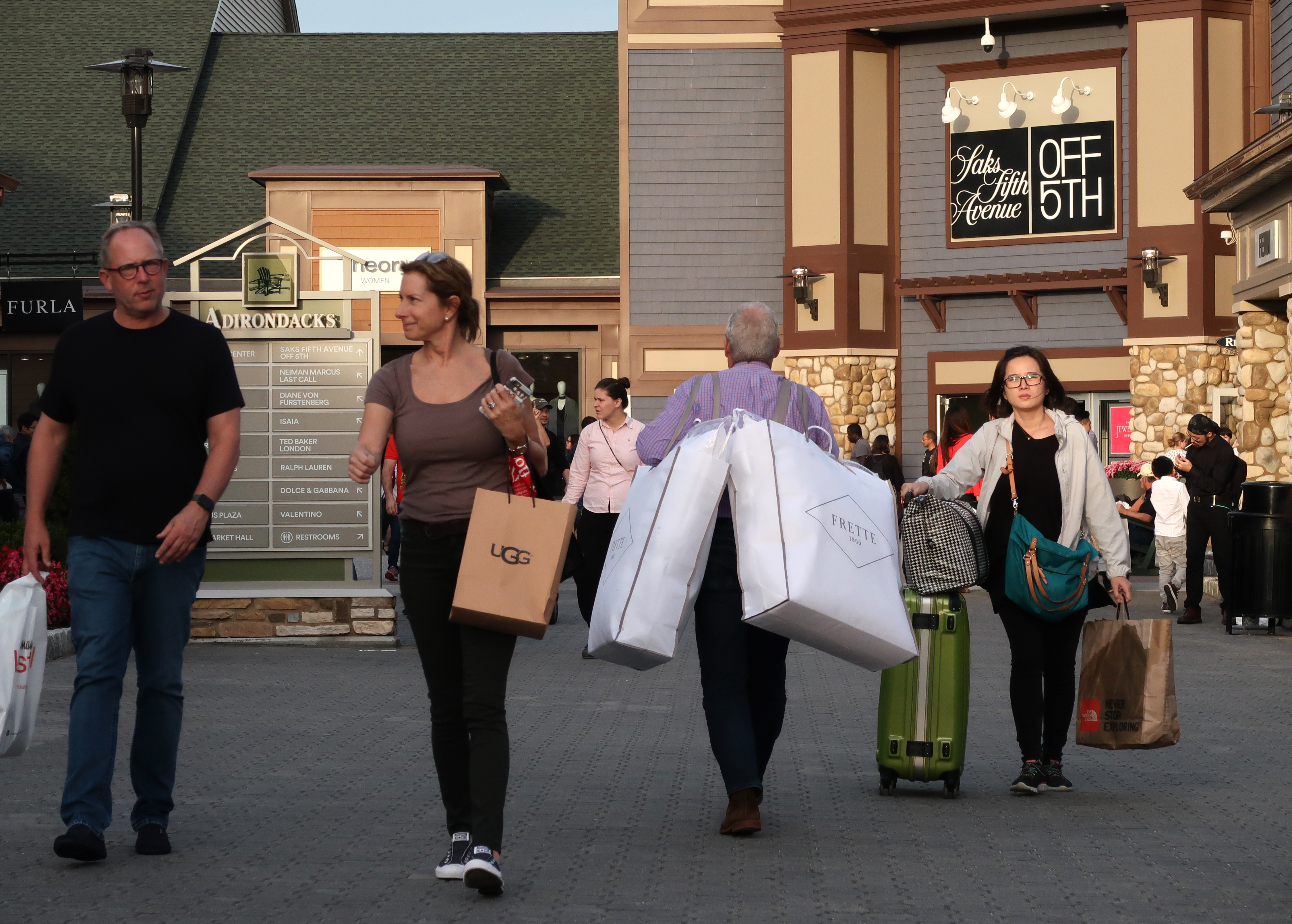 Una tienda de Saks Off Fifth en Estados Unidos