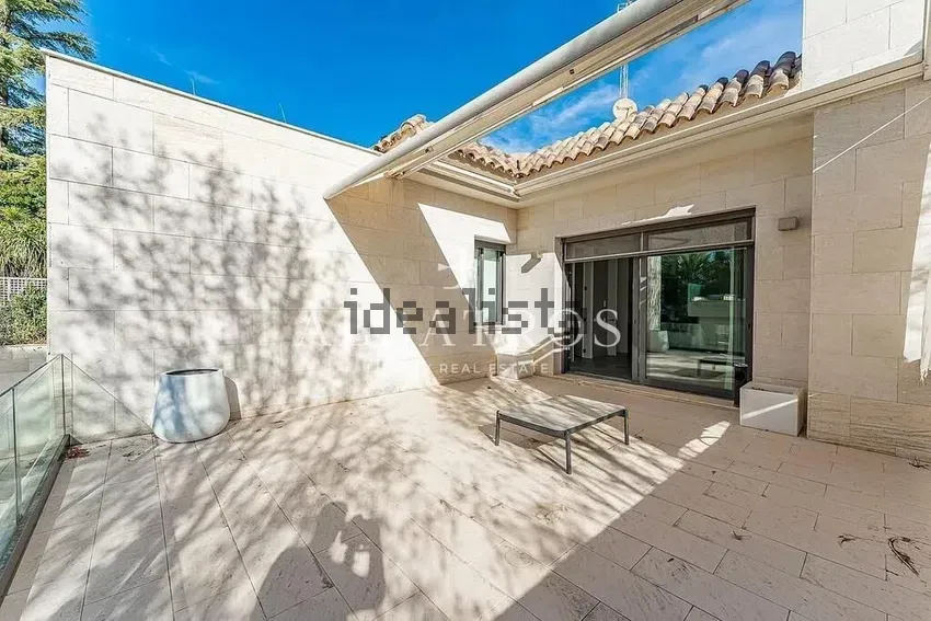 Casa independiente en calle de Joan d'Alòs