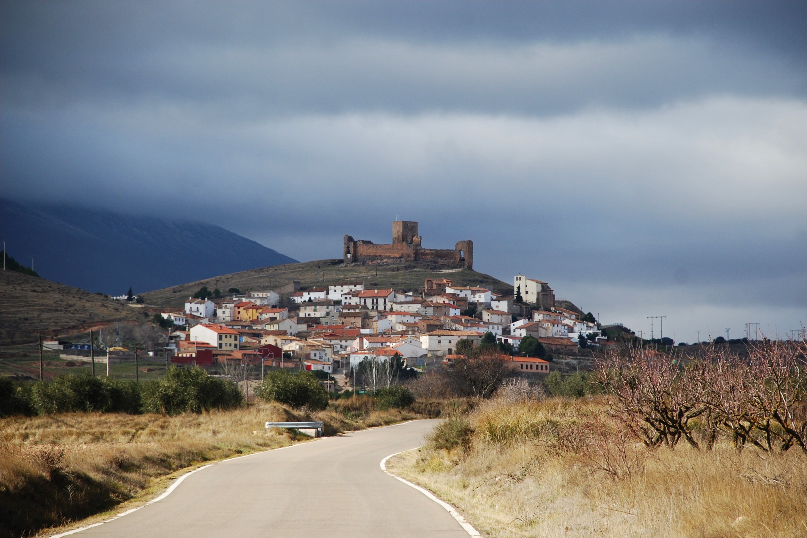 ruta de los embalses de lituenigo