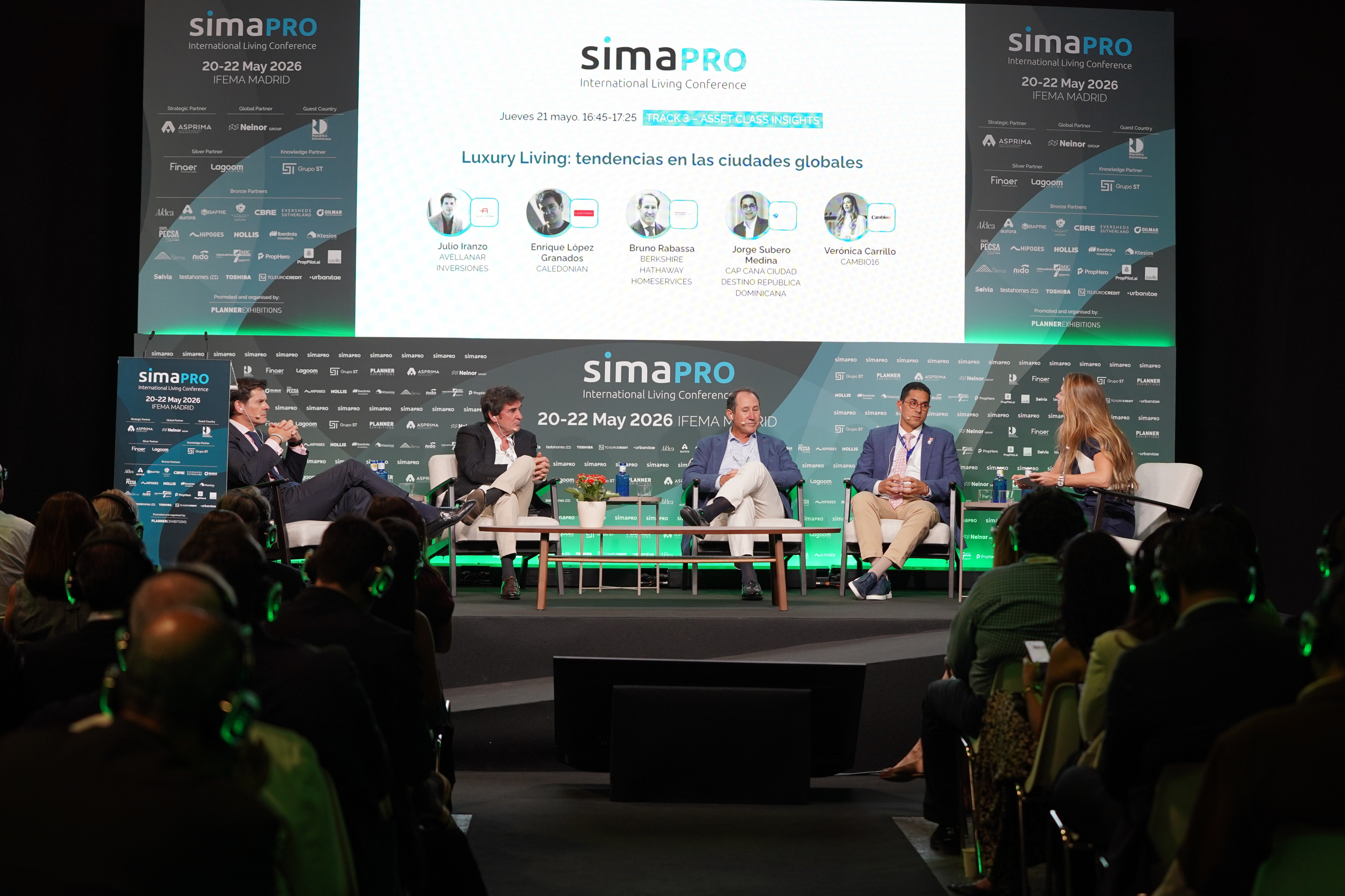 Julio Iranzo, de Avellanar, en una mesa redonda de SIMA