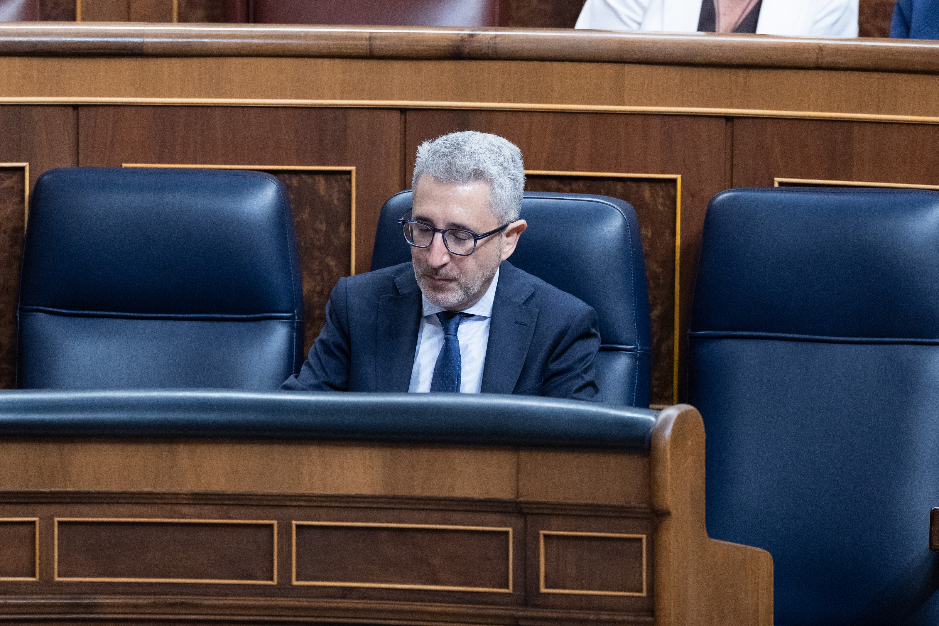 El ministro de Hacienda, Arcadi España, durante la celebración de una sesión extraordinaria del Pleno del Congreso de los Diputados, a 23 de julio de 2026, en Madrid (España). 