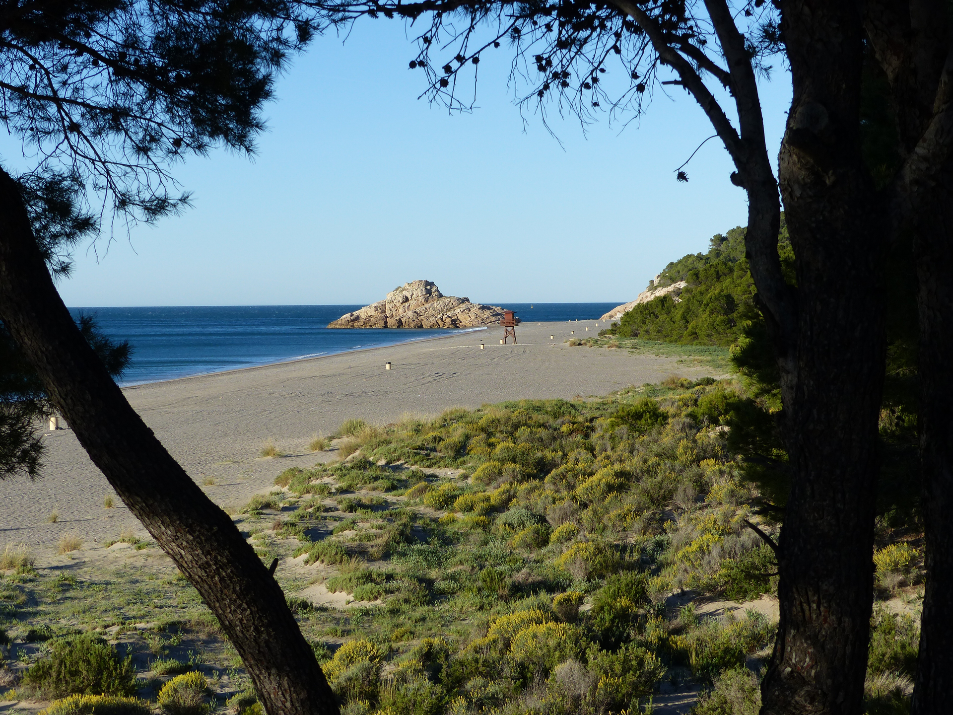 Playas con bandera azul en Tarragona: estas son las 8 mejores a las que puedes ir en 2026