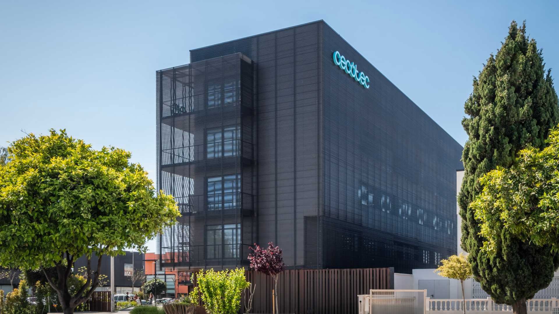 De la Conga a la construcción industrializada: Cecotec ensamblará 6.000 viviendas al año en Valencia