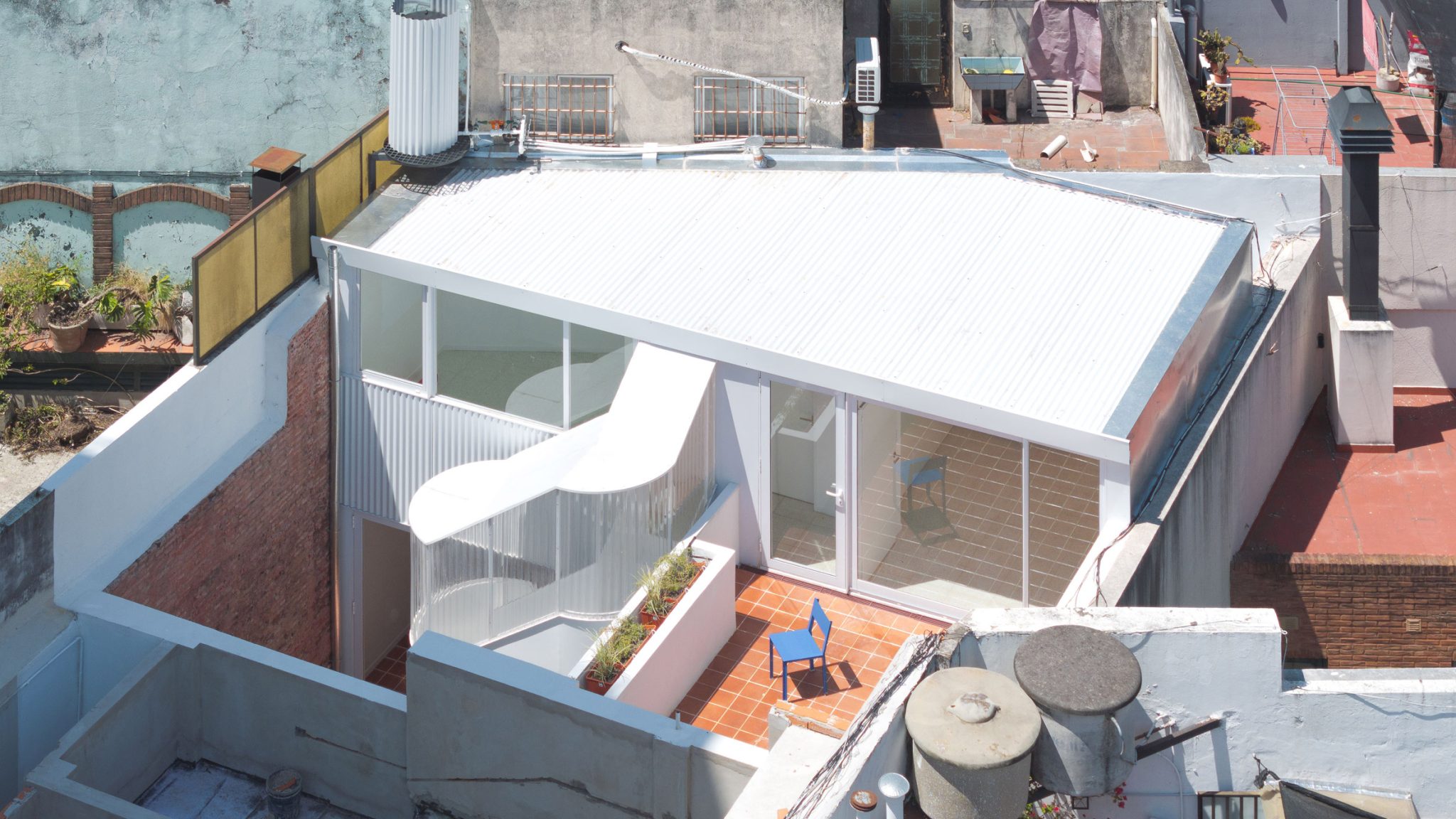 Propiedad horizontal o PH Gainza, es una vivienda de los años 50 rehabilitada en Argentina.