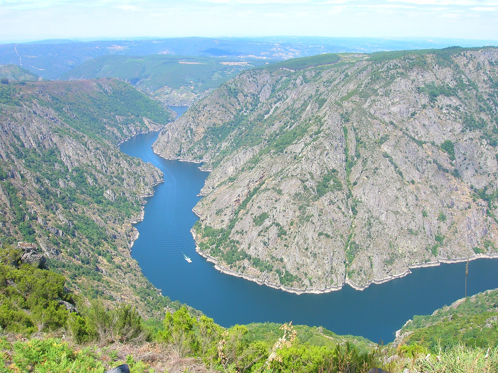 El paisaje de Galicia que parece sacado del Gran Cañón y en otoño se vuelve aún más espectacular
