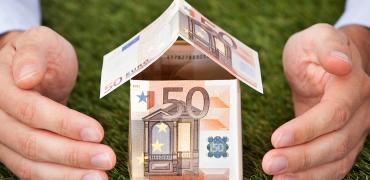 El euríbor rompe la barrera del -0,4% en septiembre y marca otro mínimo histórico que rebajará las hipotecas